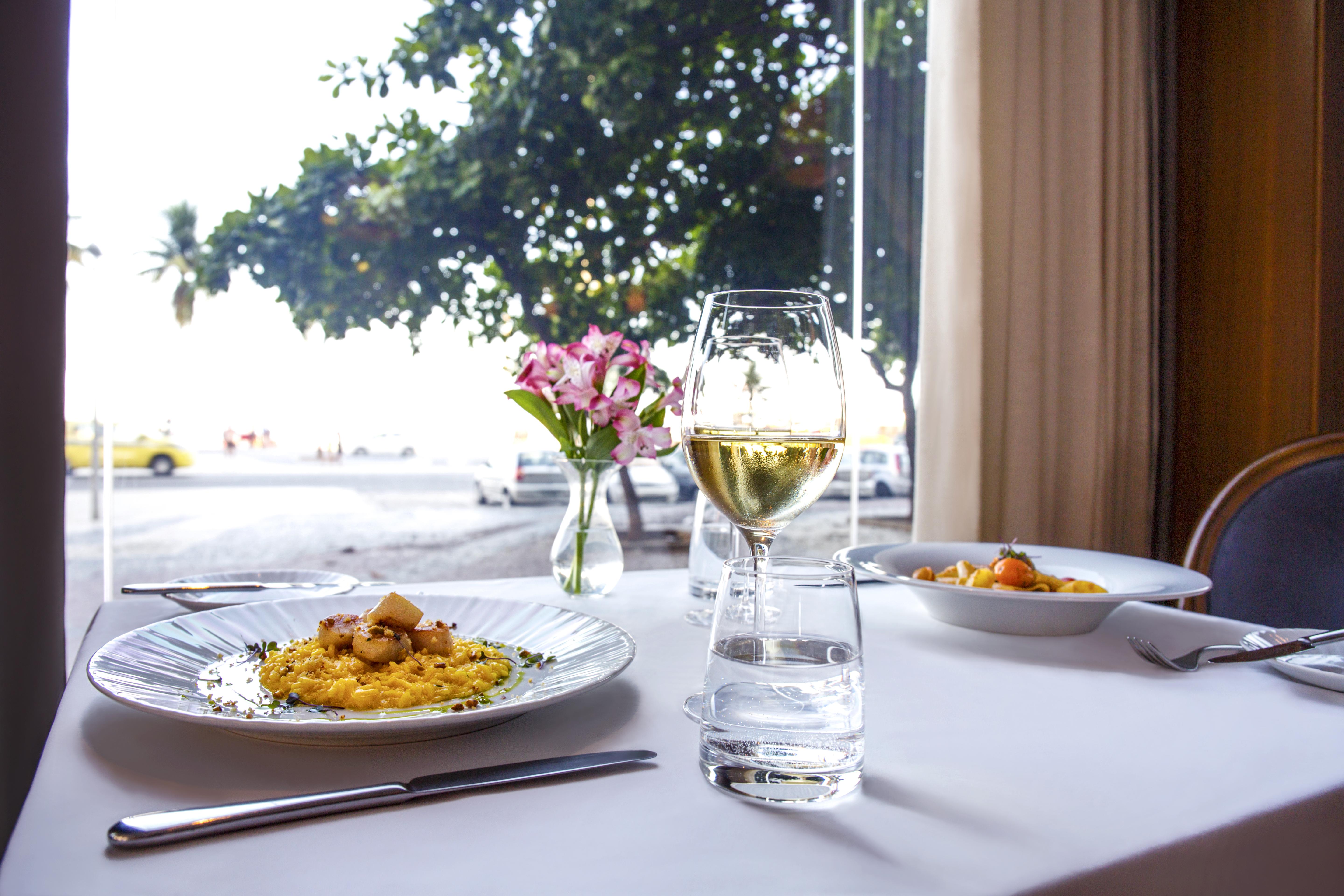 Miramar By Windsor Copacabana Rio de Janeiro Eksteriør billede A table set for dinner